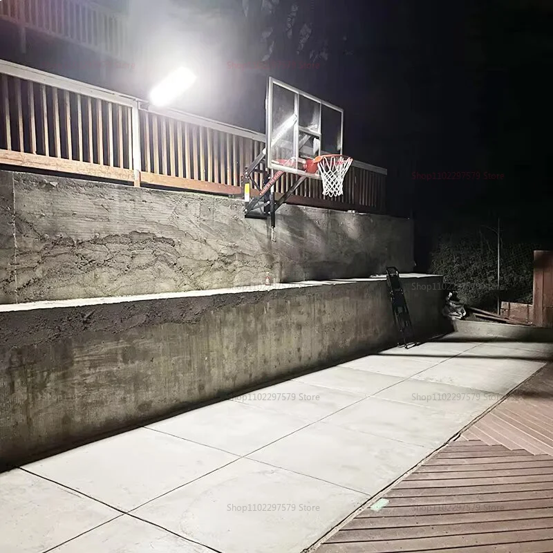 Luz LED Solar Exterior con Sensor de Movimiento, Impermeable, 3 Modos, Control Remoto