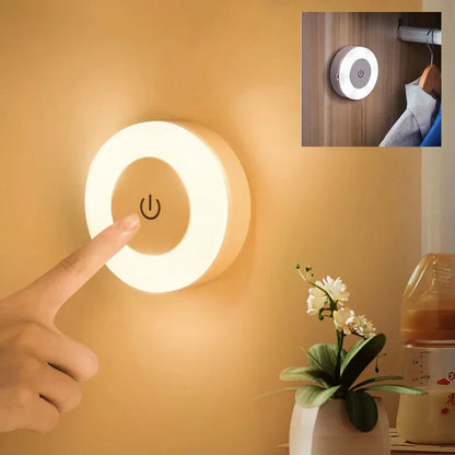 Luz Nocturna LED Portátil Recargable USB para Iluminación de Dormitorio y Sala de Estar